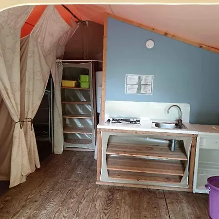 캠프장 46 Rainettes Goujounac